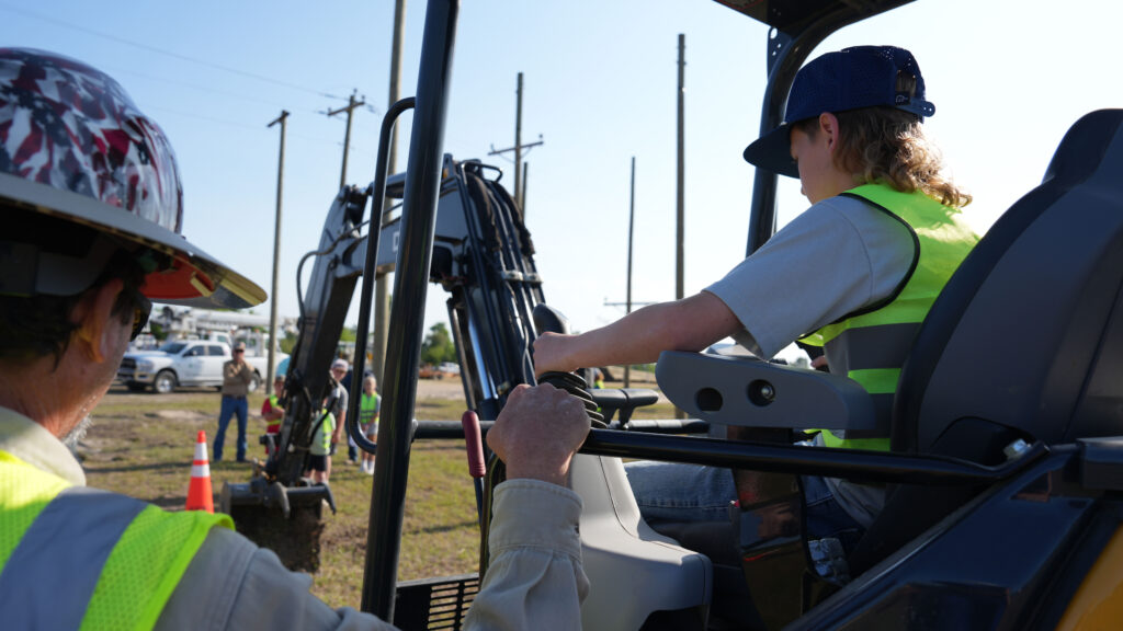 How to operate a mini-excavator
